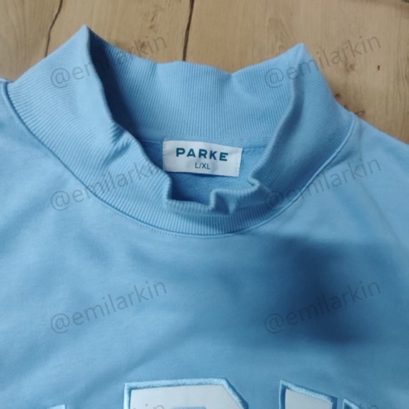 PARKE Light Blue Logo Mock-Neck Sweatshirt - Picture 4 of 7